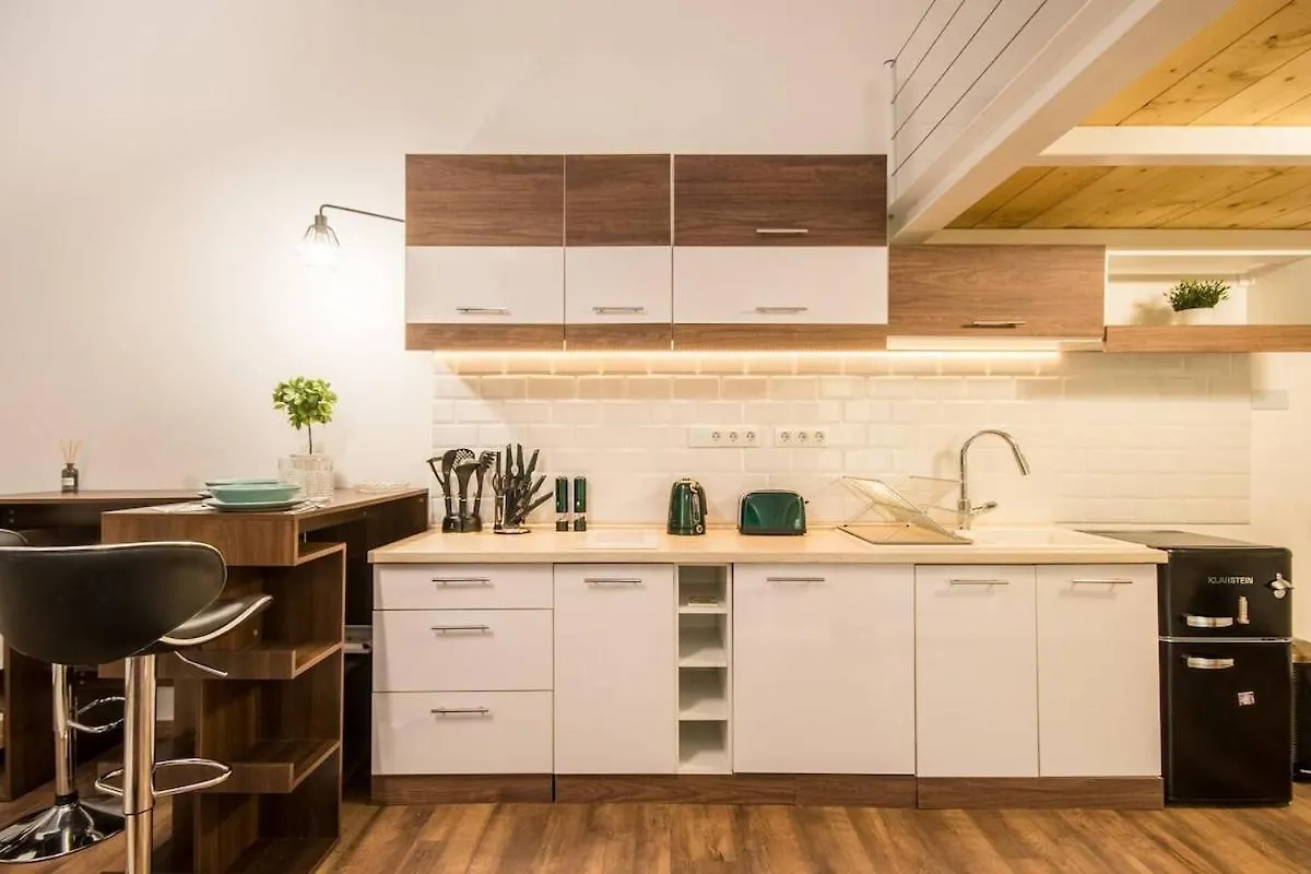 Brody Holiday-Calm And Comfort With Two Double Bed Budapest Apartment