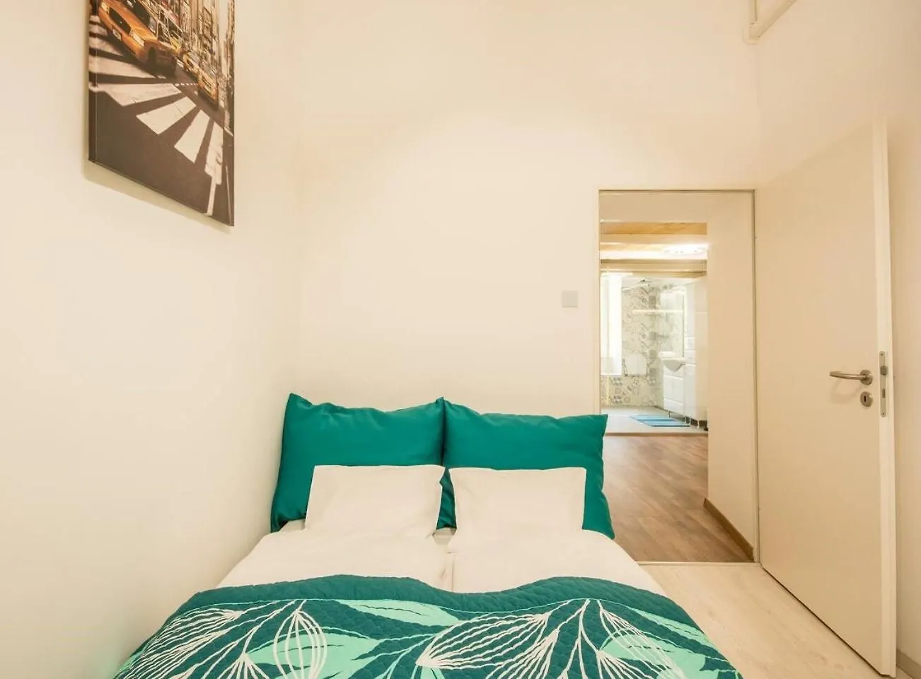 Brody Holiday-Calm And Comfort With Two Double Bed Budapest Apartment